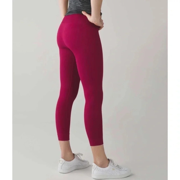 Lululemon Zone In Crop 21" Leggings Berry Rumble seamless High Rise Size 4 - Picture 1 of 9